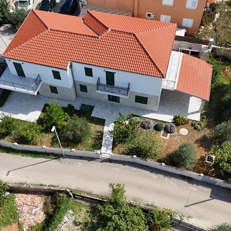 Ventus Appartement Srima Buitenkant foto