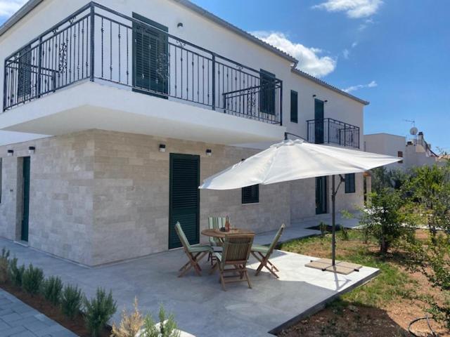 Ventus Appartement Srima Buitenkant foto