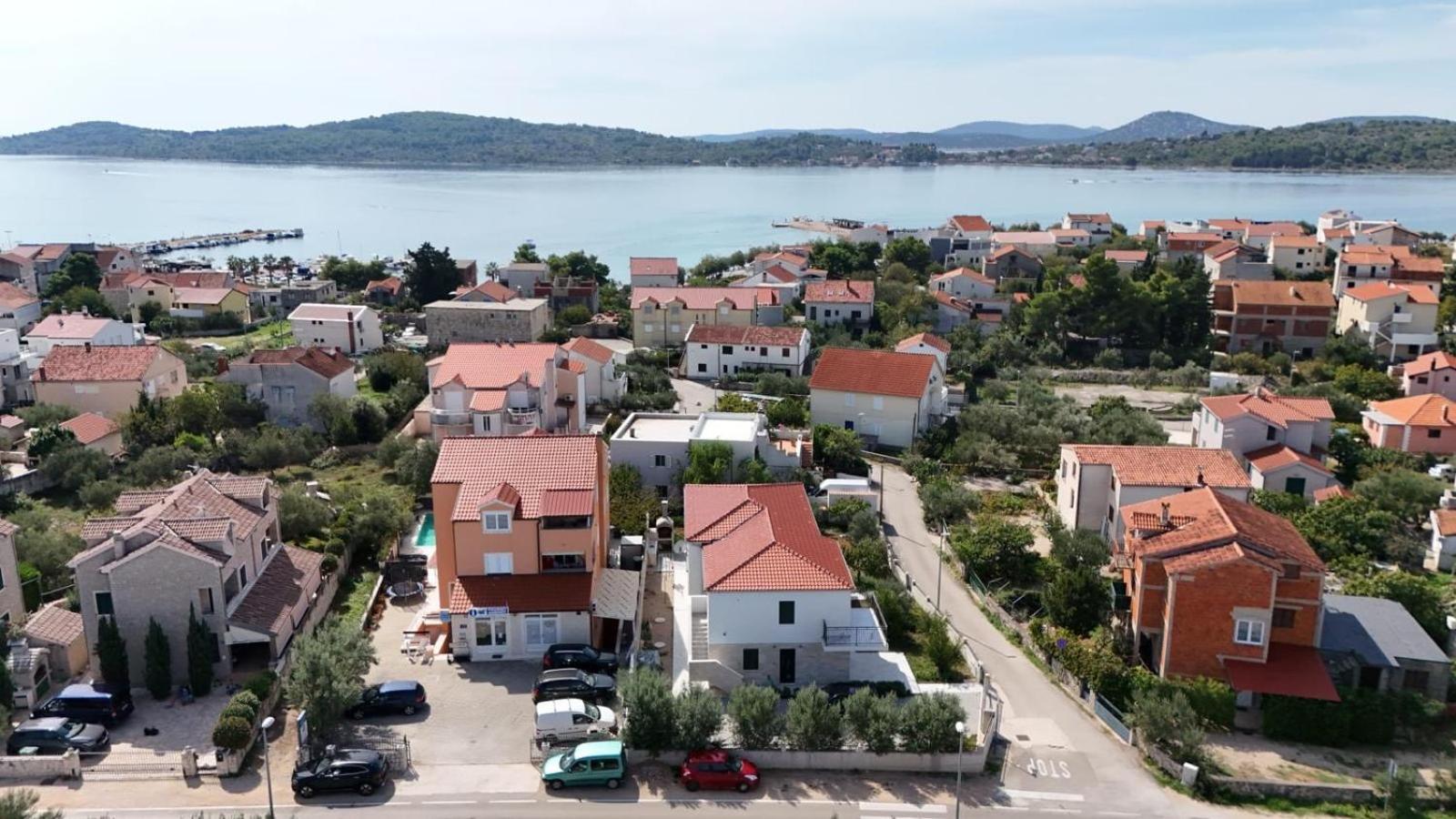 Ventus Appartement Srima Buitenkant foto